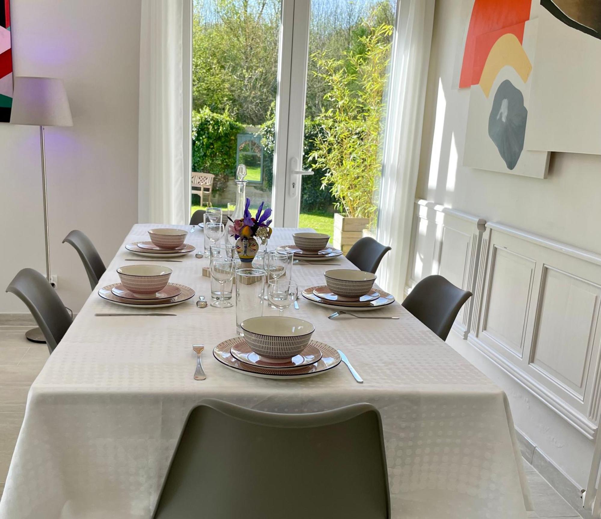 Holiday home Le Moulin De Bury, Au Bord De La Riviere A 13 Kms Au Sud De Rennes Chavagne